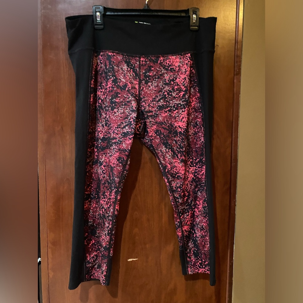 Tek Gear Black and Pink Patterned Leggings